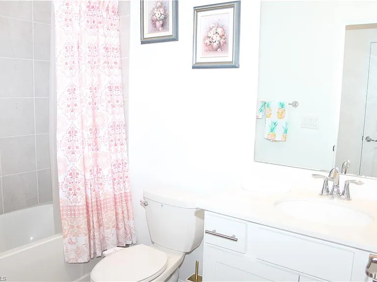 2261 Avocado Ln — Photo 18