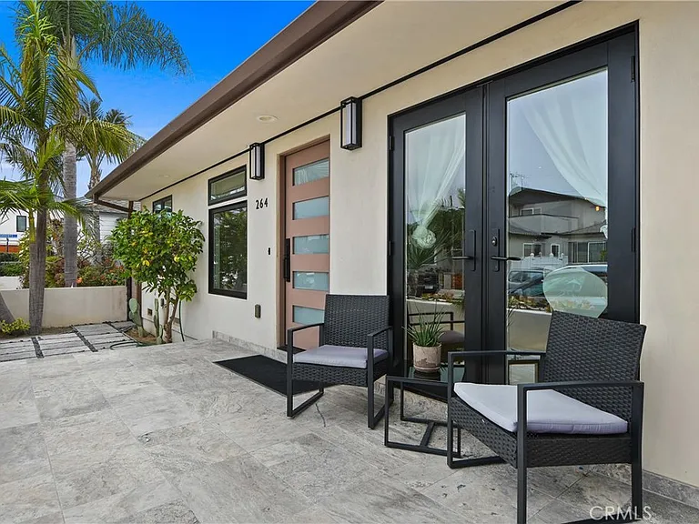 264 Tivoli Dr — Photo 2