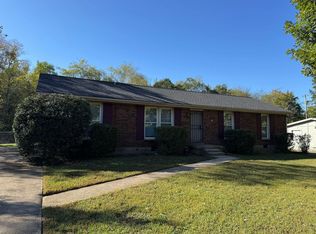680 Pat Dr, Clarksville, TN 37040