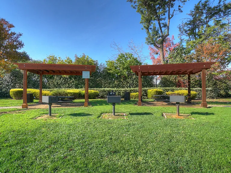 234 Escuela Ave — Photo 15