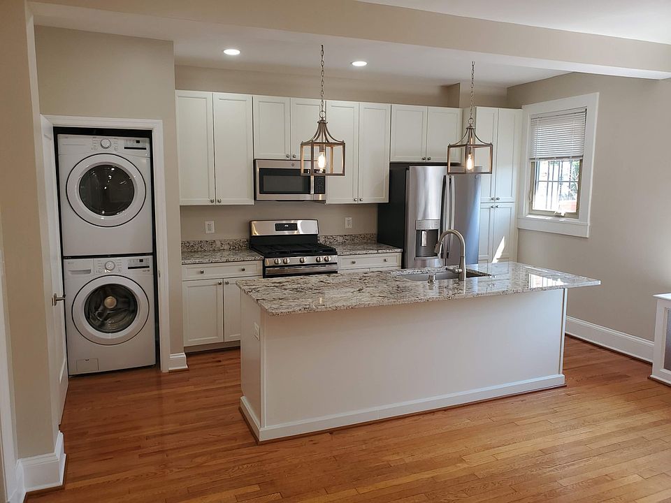 1st image of 901 W University Pkwy APT 4C