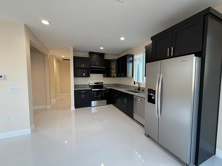 10685 Paloma Ave — Photo 1