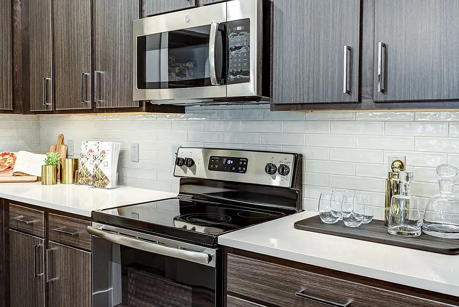 Icon Apartment Homes at Ferguson Farm — Photo 2