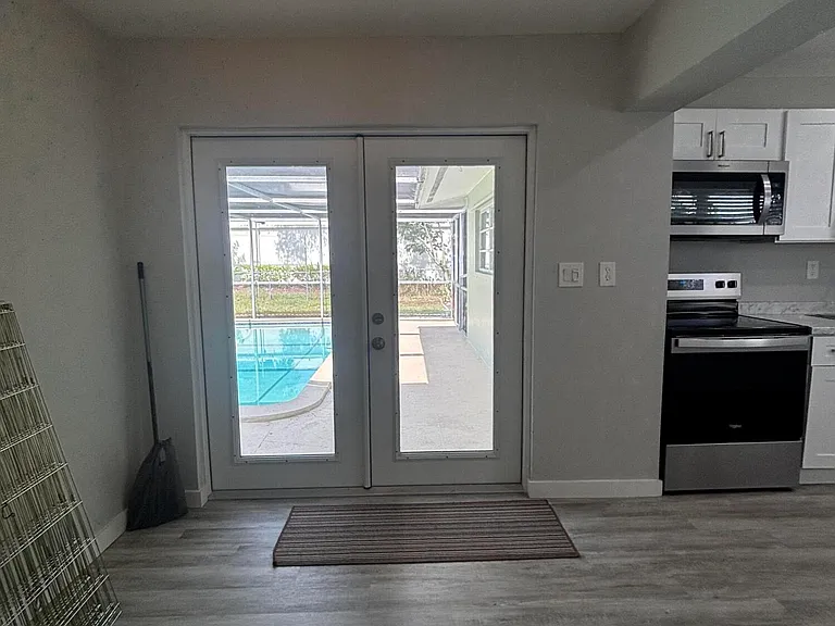 9109 Bamboo Dr — Photo 5