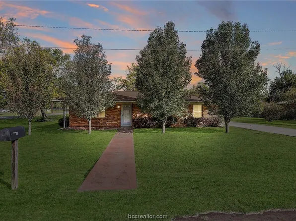 515 W Chamberlain St, Bremond, TX 76629