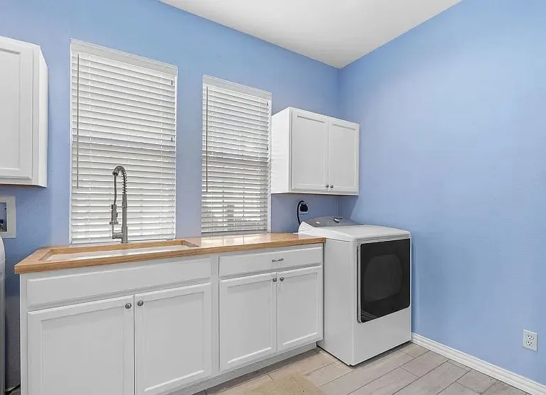 309 E Mistletoe Ave — Photo 12