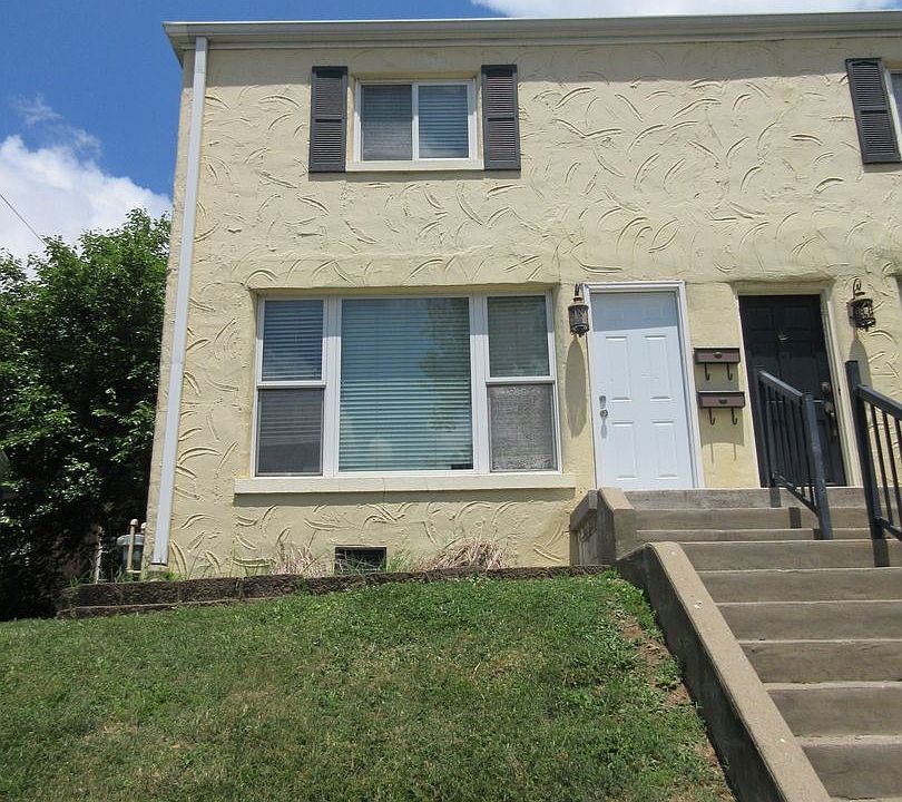 1st image of 905 26th St APT 1