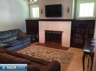 810 E Howard St, Hibbing, MN 55746
