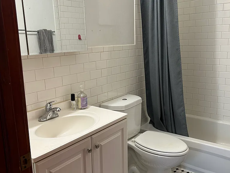 711 Emerson St #1 — Photo 12