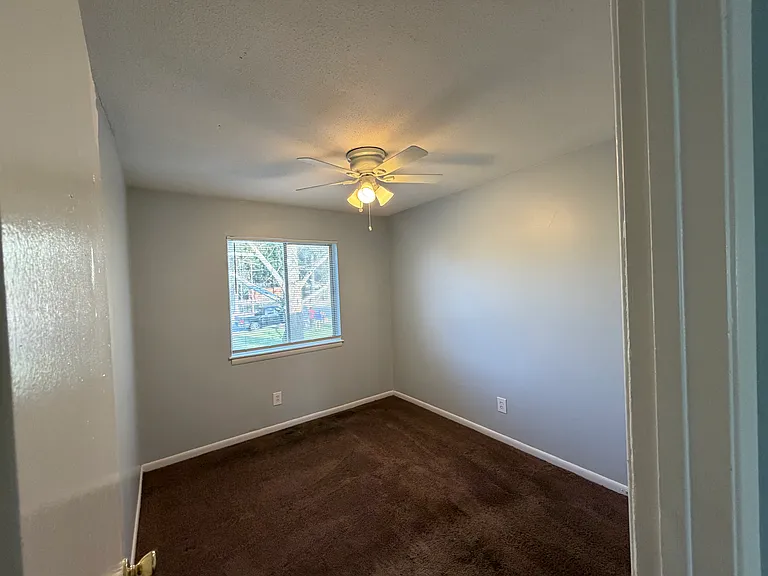 223 Peyton Pl SW — Photo 19