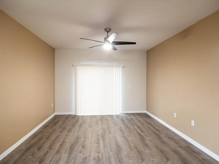 2nd Living Room