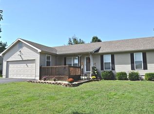 2001 Stagecoach Rd, Hanson, KY 42413