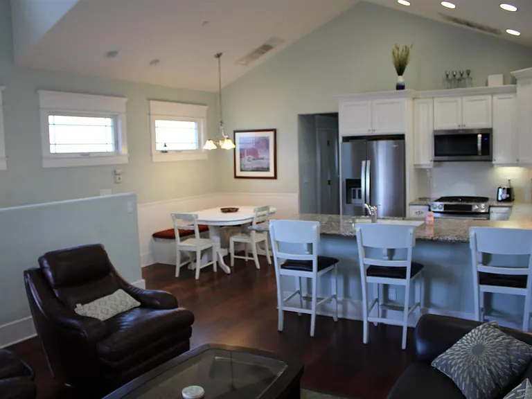 851 G Ave — Photo 7