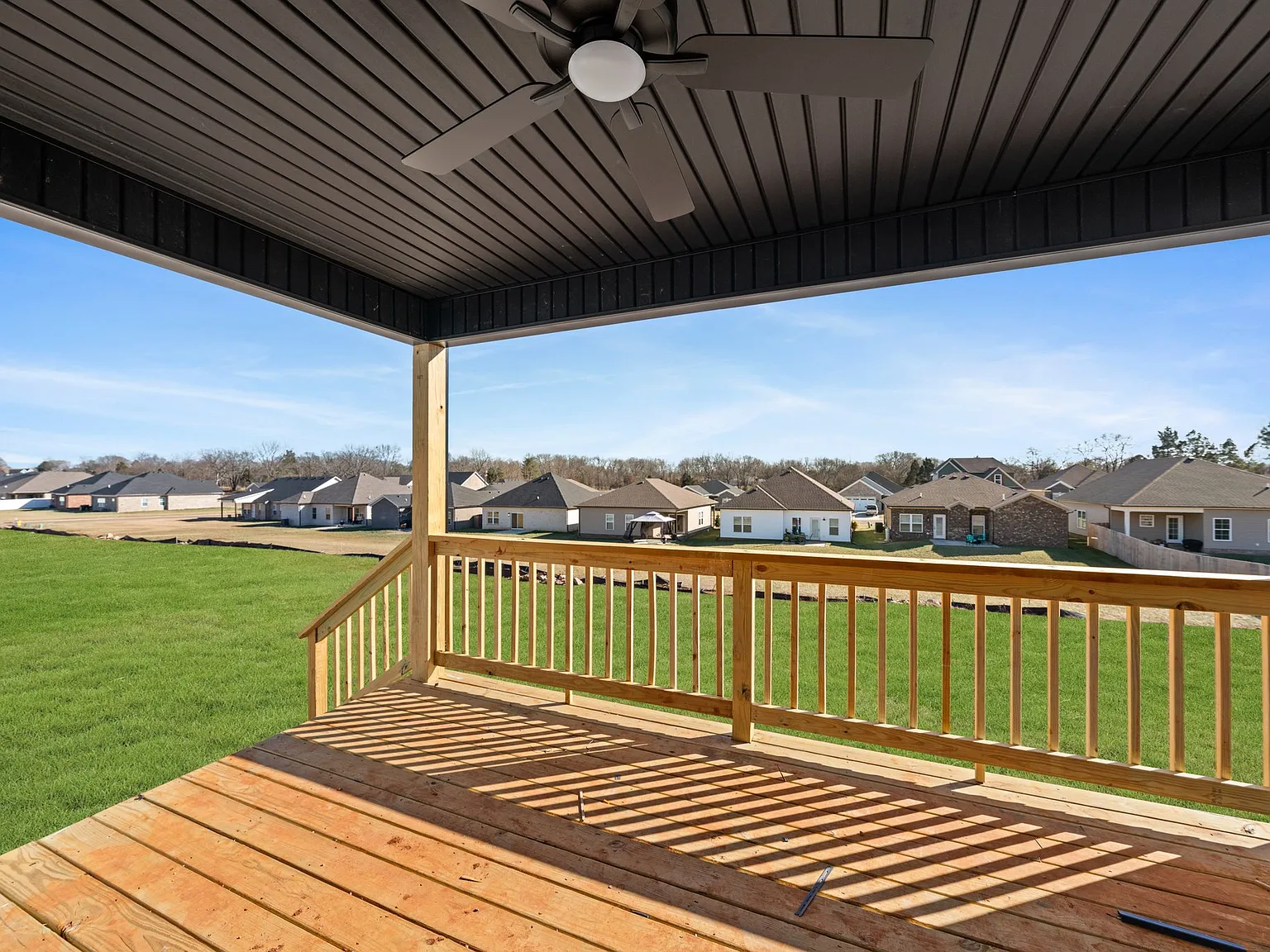 4 bed, 1950 sqft, $2,300 — Photo 2
