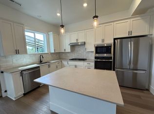 17820 SW Maiden Ct, Beaverton, OR 97006