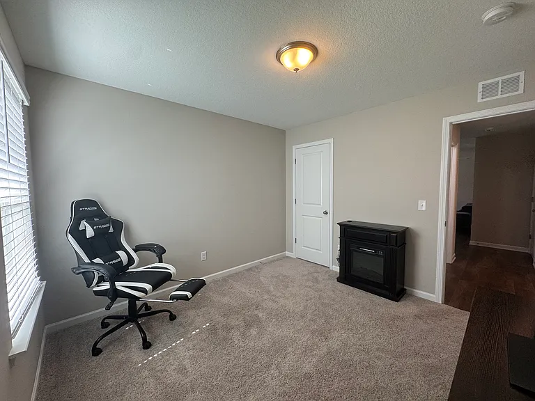 6434 Sandy Bottom Dr — Photo 15