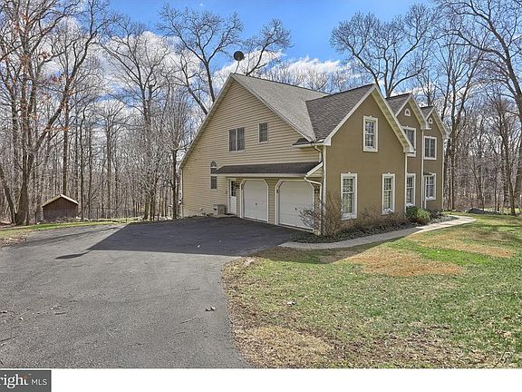 3rd image of 30 Highland Dr