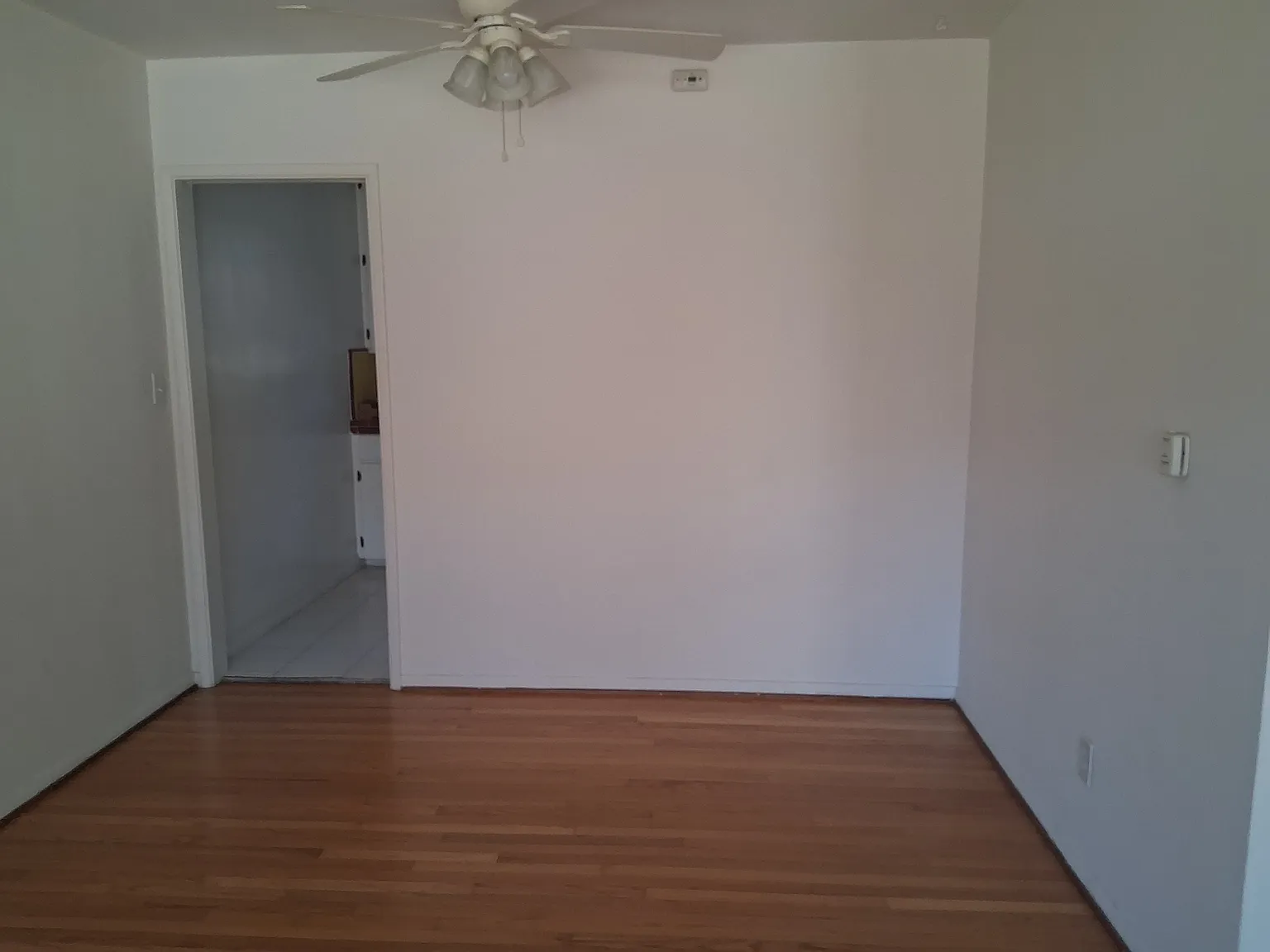 1285 Robinson Avenue — Photo 2