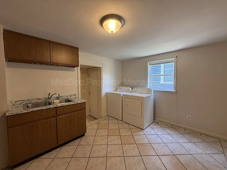 1414 Princess Anne St — Photo 14