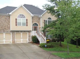 1550 Stewart Ridge Dr, Buford, GA 30518