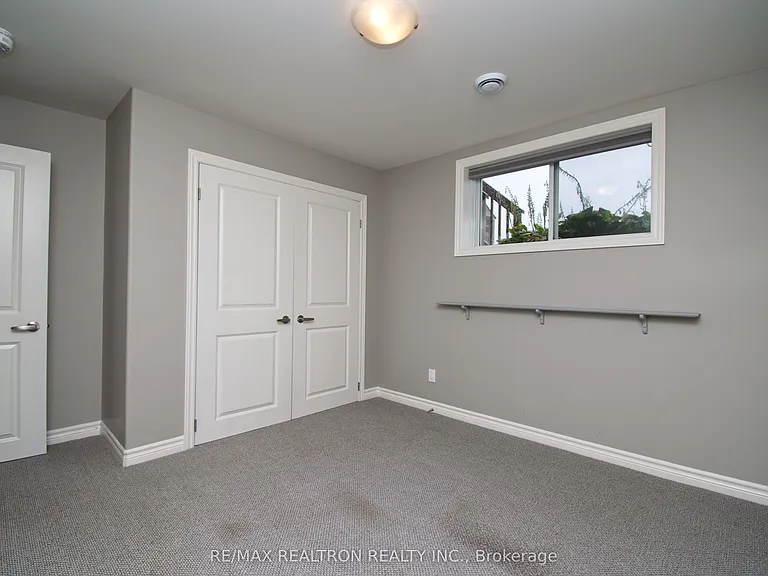 35 Cobblestone St — Photo 25