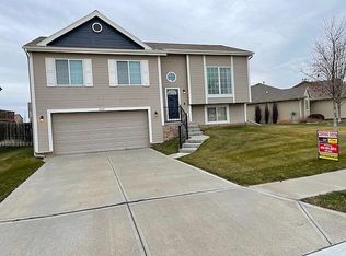 4410 Waterford Ave, Bellevue, NE 68123