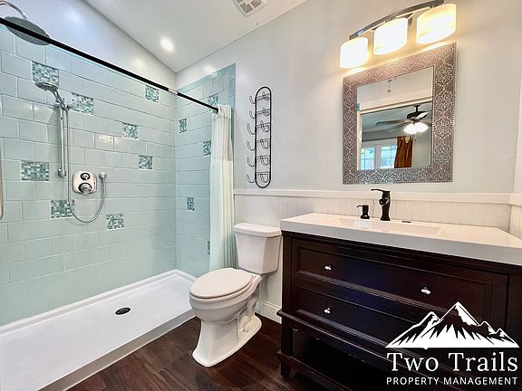5th image of 1614 Ridgewood Blvd
