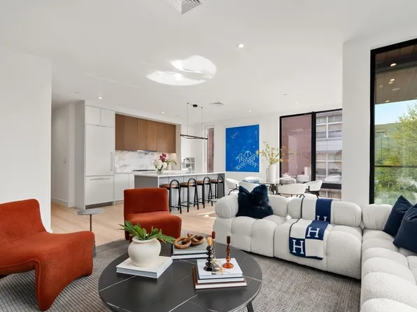 595 Albany St #302, Boston, MA 02118