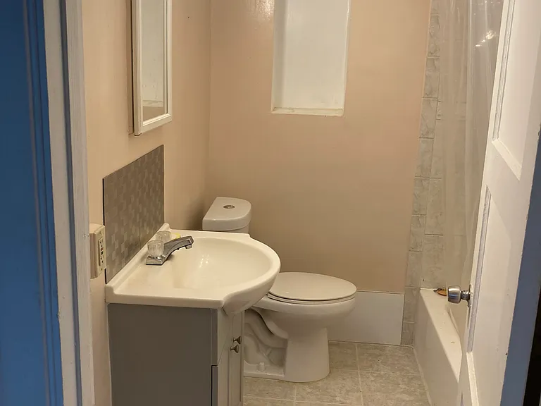 4105 Seminole Ave — Photo 4