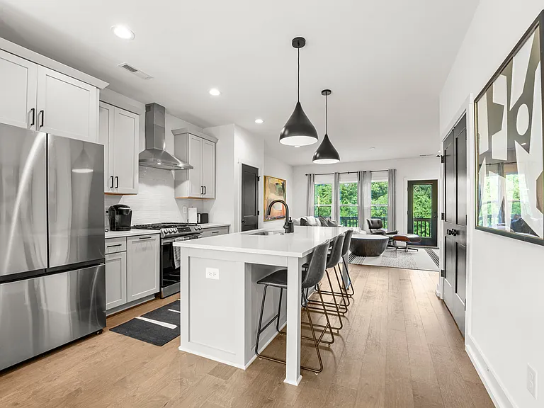 2707 Parkway Ave — Photo 4
