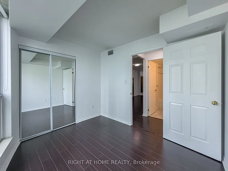 23 Lorraine Dr #1101 — Photo 19