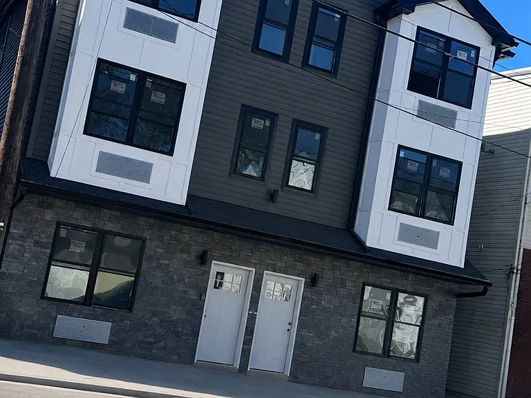 167 Temple St #1 — Photo 13