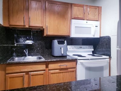 445 SW 11th St APT 106, Miami, FL, 33130