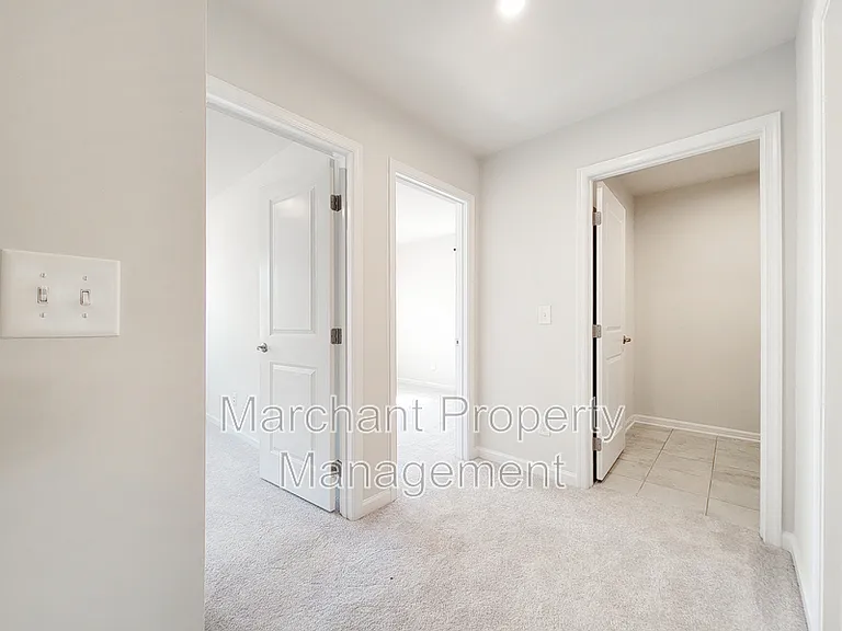 111 Marthawood Ln — Photo 17