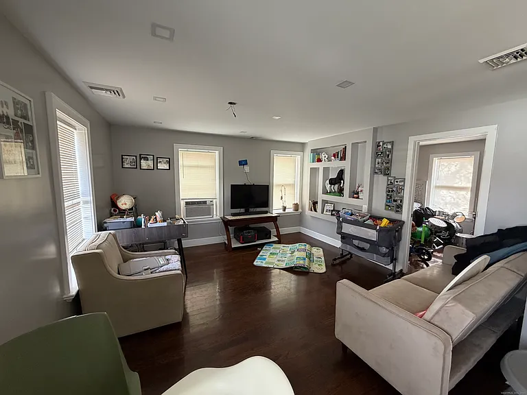 2964 State St #2 — Photo 6