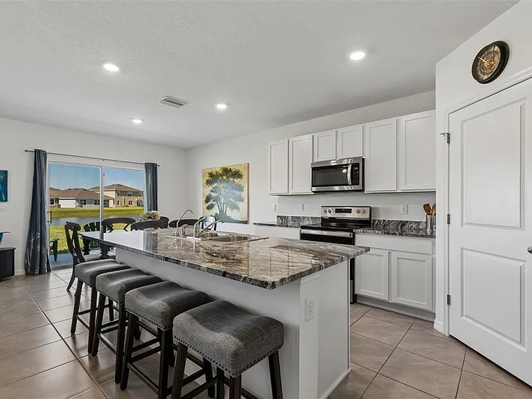 3406 Grassy Knoll Ct — Photo 11