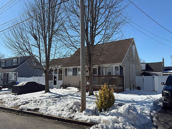 2nd image of 120 Hoover Dr