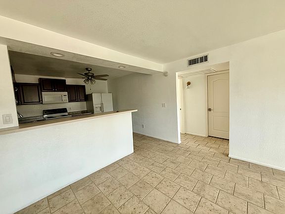 4th image of 807 E Dunlap Ave APT 111