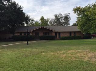 1119 W Westhill Dr, Cleburne, TX 76033