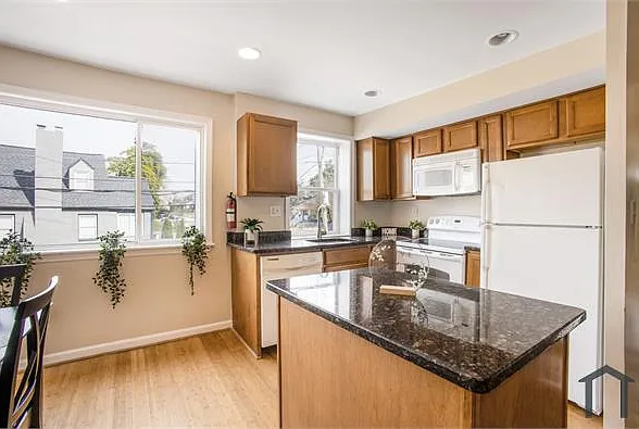 3339 10th Pl SE #301 — Photo 11
