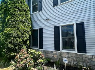 1014 Hazelwood Dr, Philadelphia, PA 19150