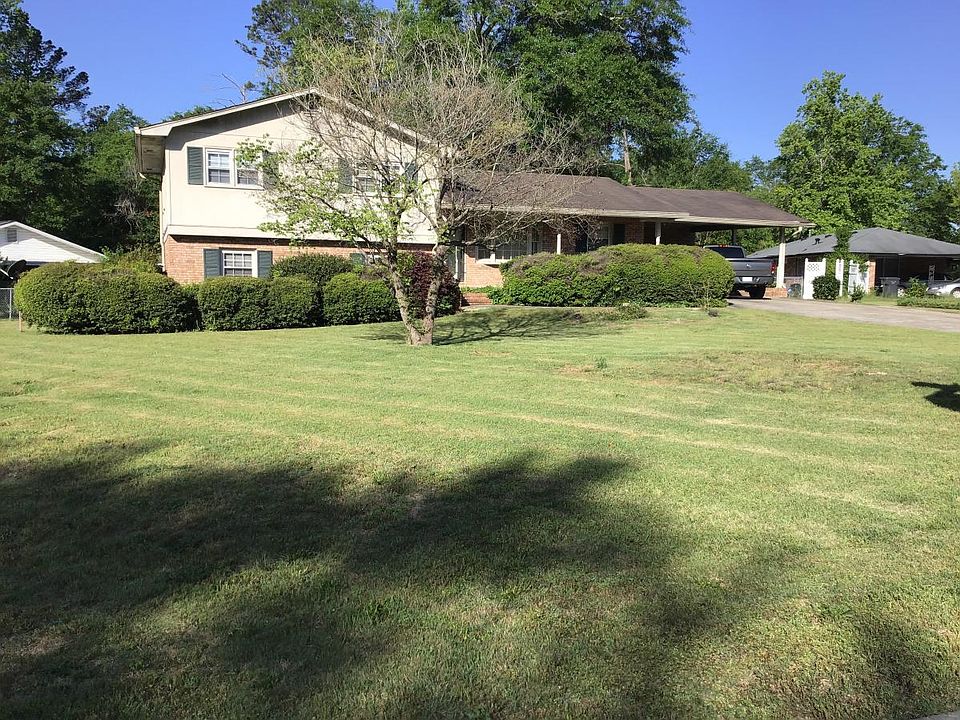 2nd image of 2202 Albemarle Dr