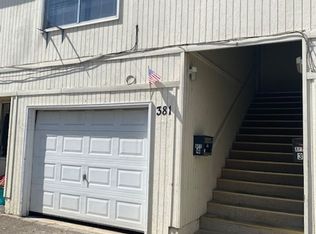 381 Alice St APT 4, Medford, OR 97501