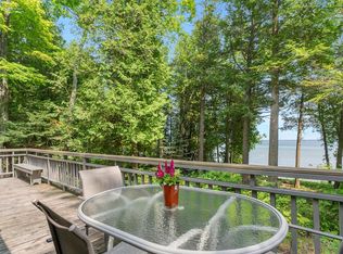 6102 Lakeshore Rd, Sturgeon Bay, WI 54235