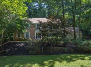 15 Laura Ln, Morristown, NJ 07960