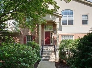 500 S Commons Ct, Deerfield, IL 60015
