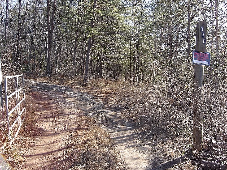 2nd image of 378 Ledford Ln