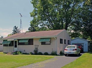 532 Park Ave, Delavan, WI 53115