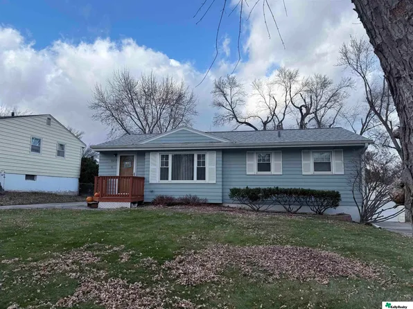 9210 Meredith Ave, Omaha, NE 68134