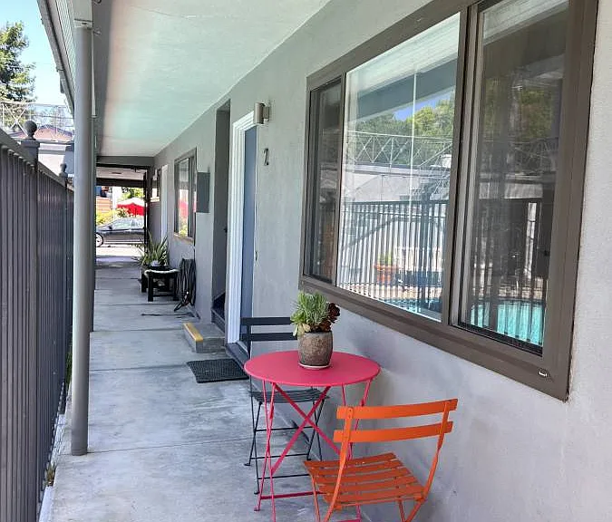 Woodland Ave — Photo 10